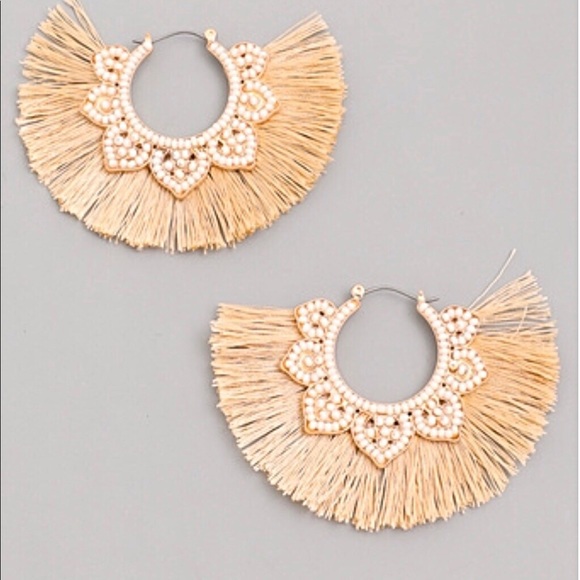 Jewelry - Emmy earrings